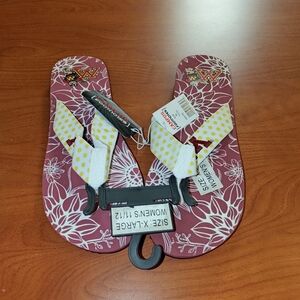 University Of Minnesota Golden Gophers Women’s Flip Flops Size XL 11/12 NWT